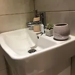 Cozy Central Apartment